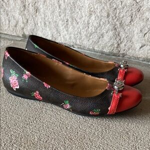 COACH Floral Leila Leather Ballet Flats Sz 6.5B Red + Brown Posy With Buckle GUC